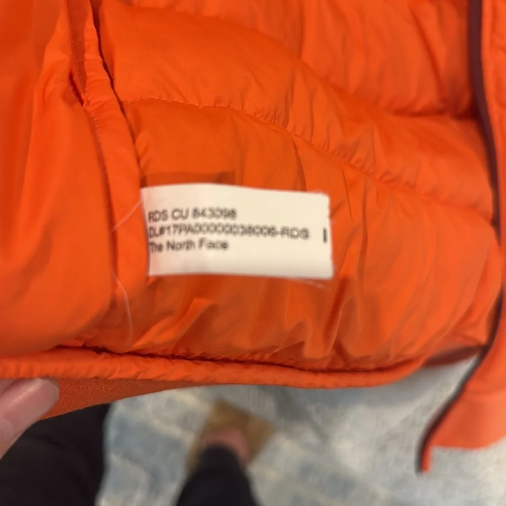 Orange North Face Puffer Jacket Women’s‎ XS